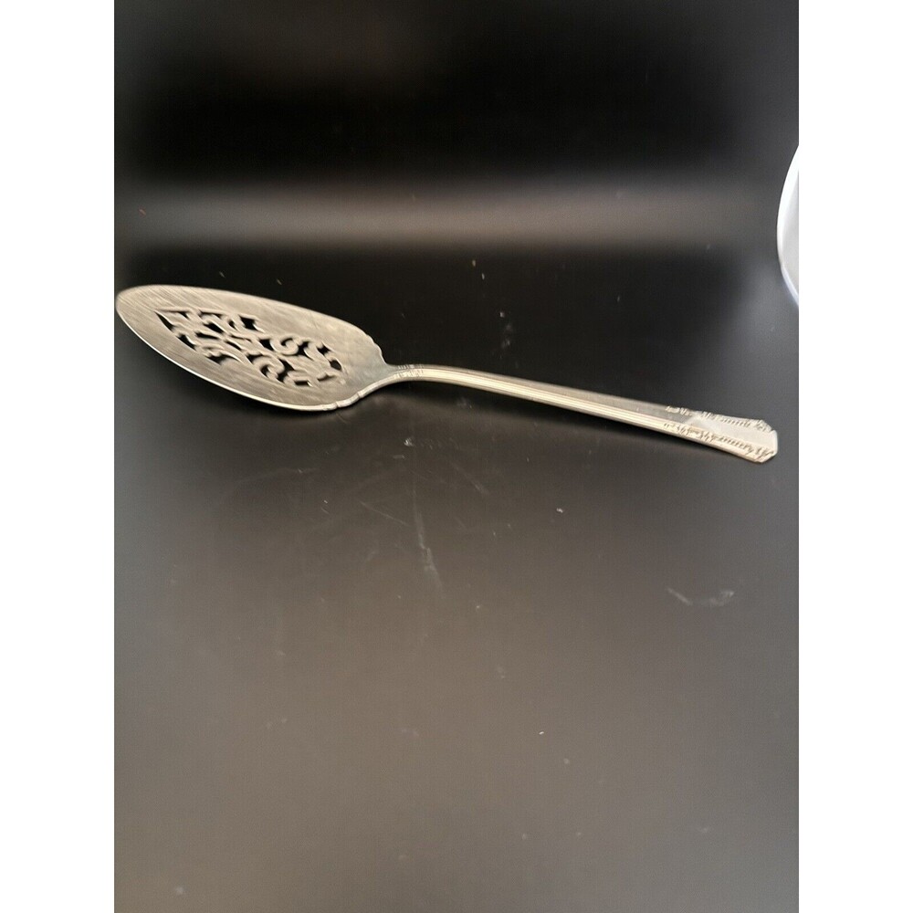 Rogers 1881 Oneida Silver Dal MarPie Server 9"